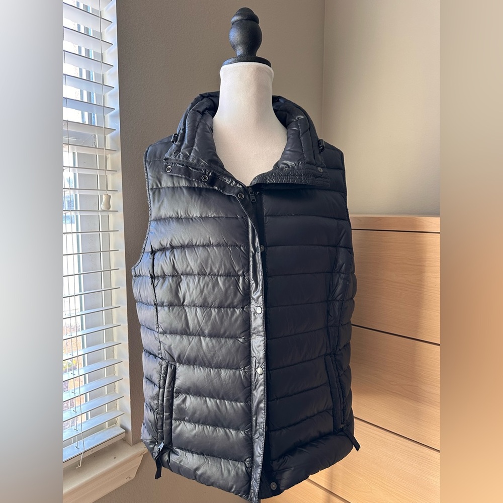 Gap Down-Filled Vest